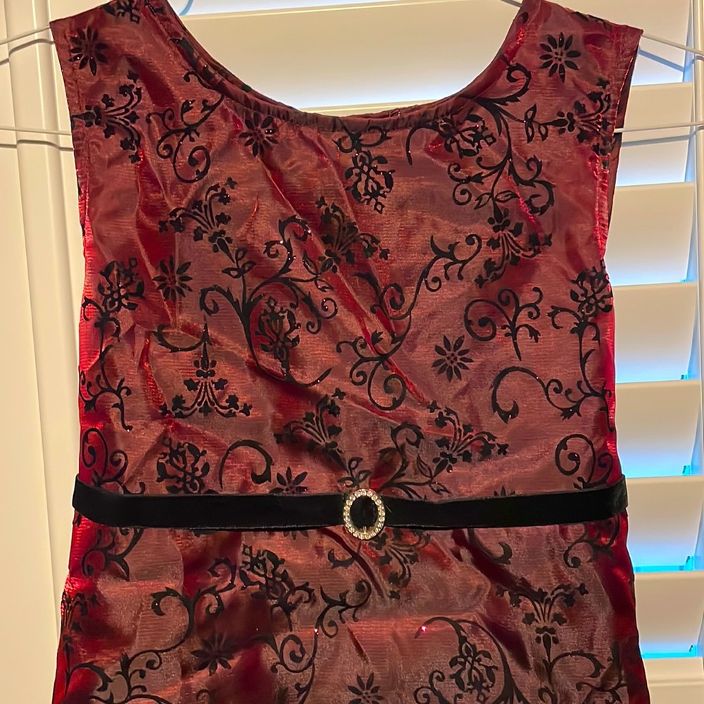 Girls size 10 beautiful formal dress